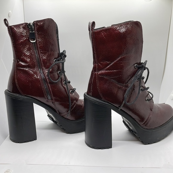 Call it Spring lace up platform boots 7.5 - Picture 4 of 8